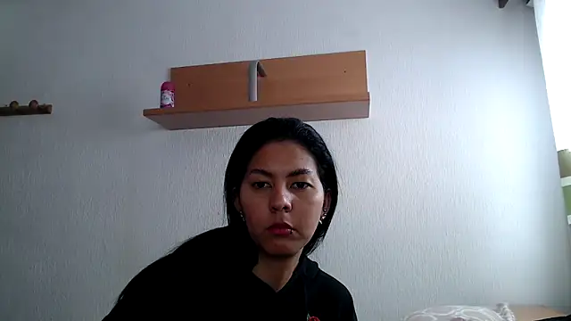 Snapshot of ZeforAitanna chatting on 05-06-26, 10:08 ZeforAitanna online show from 05-06-26, 10:08