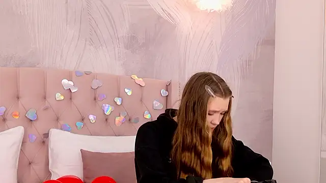 StacyHicks online show from 02-14-26, 03:12