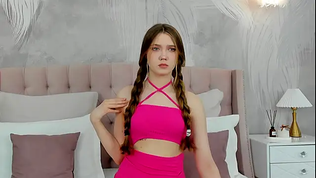 Snapshot of StacyHicks chatting on 03-18-26, 03:13 StacyHicks online show from 03-18-26, 03:13