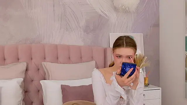 Snapshot of StacyHicks chatting on 04-06-26, 03:13 StacyHicks online show from 04-06-26, 03:13