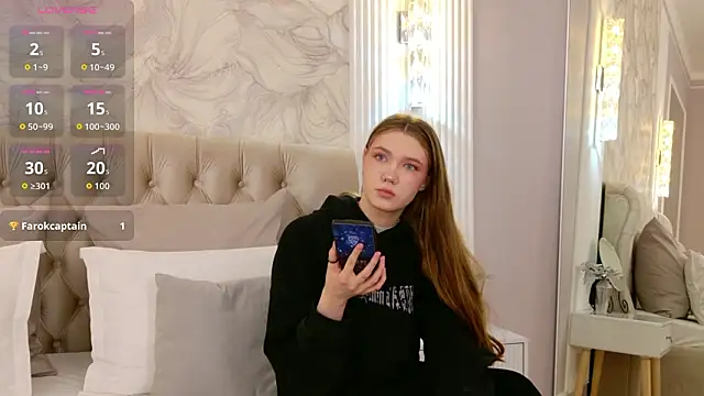 Snapshot of StacyHicks chatting on 03-13-26, 02:55 StacyHicks online show from 03-13-26, 02:55