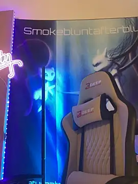 Smokebluntafterblunt online show from 02-25-26, 01:28