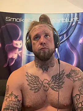 Snapshot of Smokebluntafterblunt chatting on 05-19-26, 01:10 Smokebluntafterblunt online show from 05-19-26, 01:10