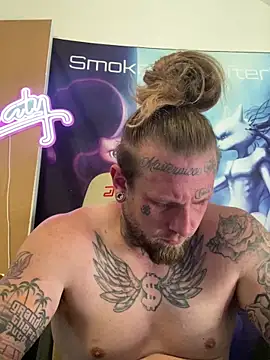 Snapshot of Smokebluntafterblunt chatting on 06-03-26, 04:55 Smokebluntafterblunt online show from 06-03-26, 04:55
