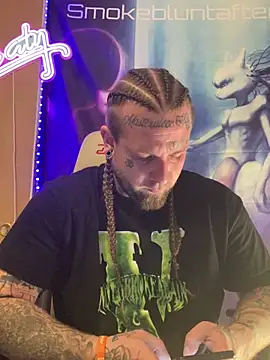 Smokebluntafterblunt online show from 04-12-26, 01:09