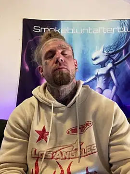 Snapshot of Smokebluntafterblunt chatting on 04-30-26, 12:45 Smokebluntafterblunt online show from 04-30-26, 12:45