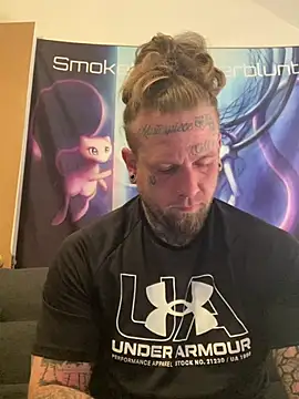 Snapshot of Smokebluntafterblunt chatting on 05-03-26, 03:55 Smokebluntafterblunt online show from 05-03-26, 03:55