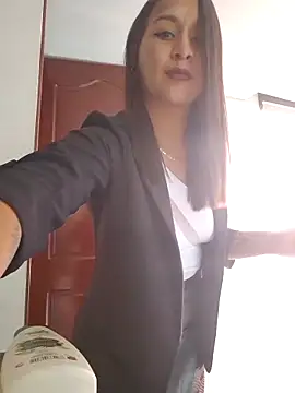 Paola andrade online show from 02-25-26, 02:17