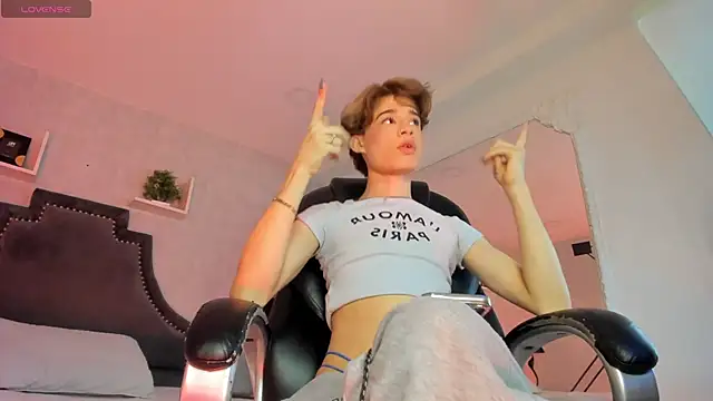 AngelDoll 1 online show from 02-13-26, 05:07