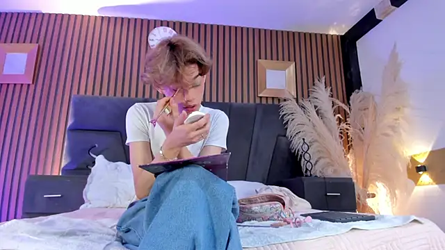 AngelDoll 1 online show from 02-15-26, 05:08