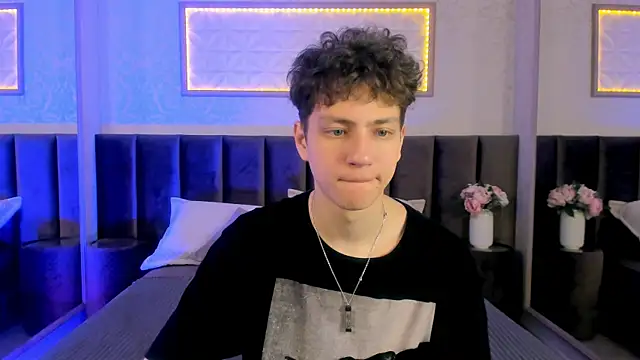 Snapshot of StefanBev chatting on 02-26-26, 07:25 StefanBev online show from 02-26-26, 07:25