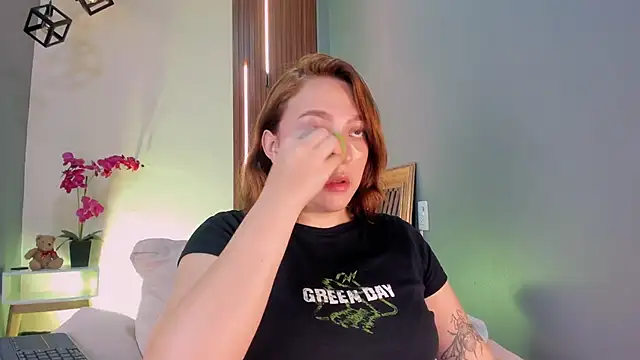 Snapshot of SimonaStar chatting on 02-26-26, 01:55 SimonaStar online show from 02-26-26, 01:55