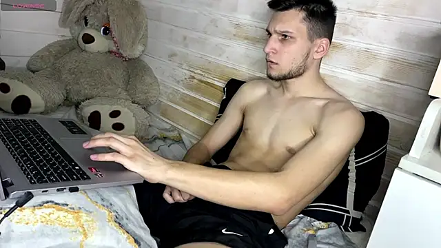 Donald boy online show from 04-04-26, 04:13