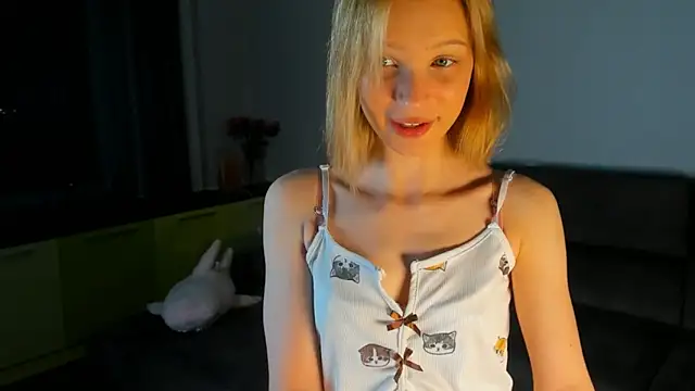 Kiracute18 online show from 05-31-26, 06:53