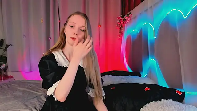 Snapshot of lada2k4 chatting on 06-17-26, 05:07 lada2k4 online show from 06-17-26, 05:07