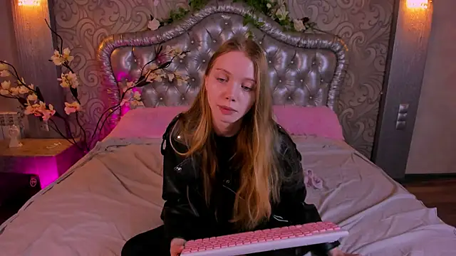 lada2k4 online show from 05-31-26, 06:08