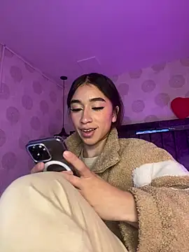 alahia pink online show from 03-04-26, 01:57