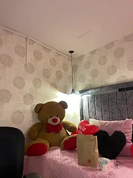 alahia pink online show from 02-12-26, 01:16