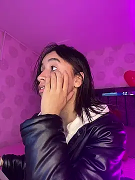 alahia pink online show from 02-27-26, 02:34