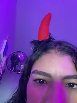 Snapshot of sami_sweet888 chatting on 02-16-26, 04:33 sami sweet888 online show from 02-16-26, 04:33