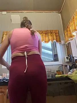 Midnight Munch online show from 02-25-26, 08:36