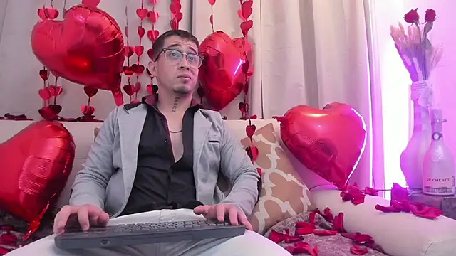 Snapshot of Tommas_Jhonson chatting on 02-14-26, 03:51 Tommas Jhonson online show from 02-14-26, 03:51