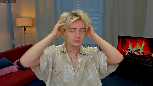 Snapshot of JameMiller chatting on 02-18-26, 07:06 JameMiller online show from 02-18-26, 07:06