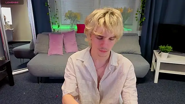 Snapshot of JameMiller chatting on 02-27-26, 09:25 JameMiller online show from 02-27-26, 09:25