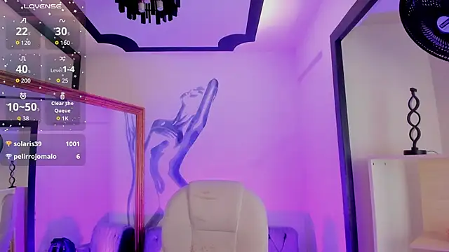 Snapshot of lorraineHunter chatting on 04-10-26, 12:45 lorraineHunter online show from 04-10-26, 12:45