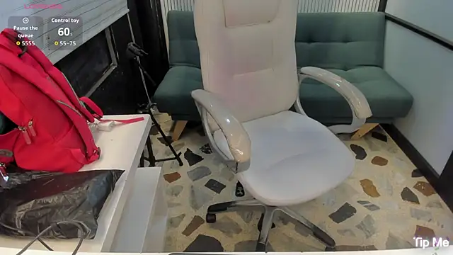 Snapshot of lorraineHunter chatting on 03-24-26, 12:27 lorraineHunter online show from 03-24-26, 12:27