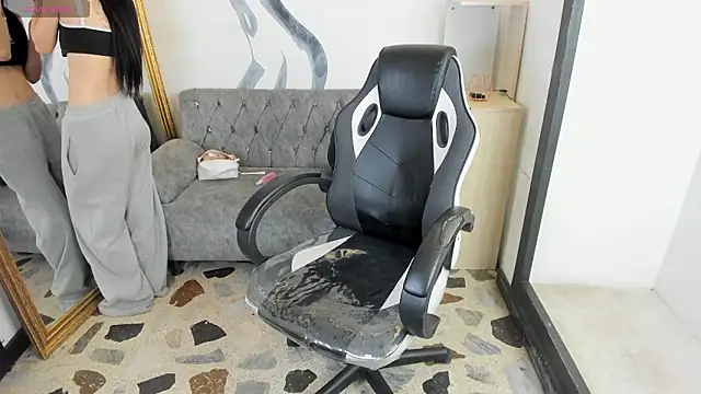 Snapshot of lorraineHunter chatting on 03-14-26, 12:22 lorraineHunter online show from 03-14-26, 12:22