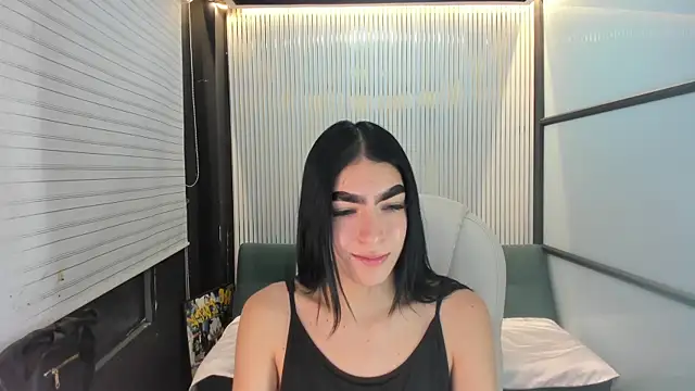 Snapshot of lorraineHunter chatting on 04-07-26, 12:07 lorraineHunter online show from 04-07-26, 12:07