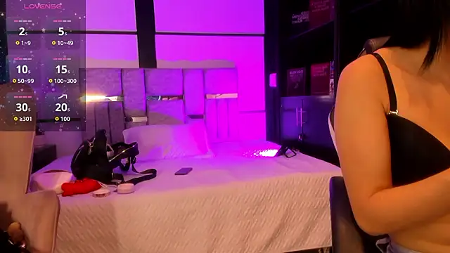 lorraineHunter online show from 02-11-26, 01:44