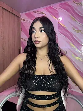 Snapshot of Katie_boss2 chatting on 02-11-26, 01:05 Katie boss2 online show from 02-11-26, 01:05