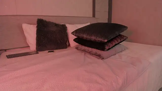 alicee clark  online show from 03-27-26, 12:52