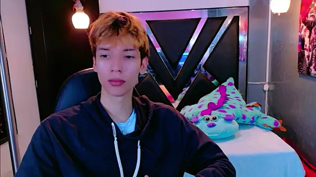 Liam Green1 online show from 02-10-26, 11:53