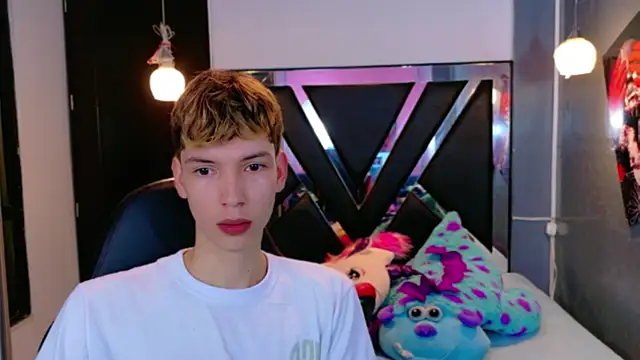 Liam Green1 online show from 03-01-26, 02:06