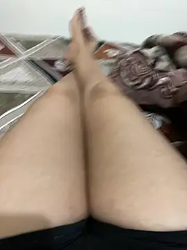 unicornbabe23 online show from 05-09-26, 01:53