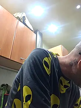 Snapshot of pareja47 chatting on 02-28-26, 01:27 pareja47 online show from 02-28-26, 01:27