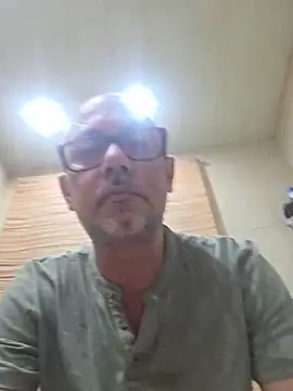 pareja47 online show from 05-30-26, 07:30