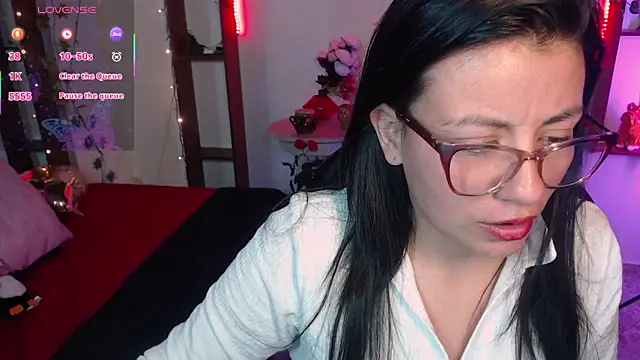 QueenRose94 online show from 03-10-26, 12:42