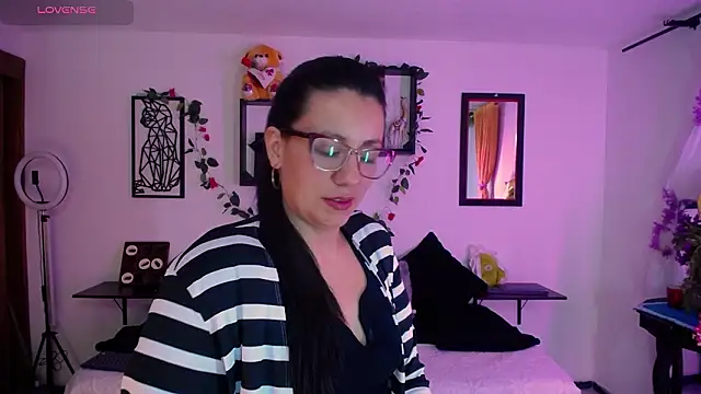 QueenRose94 online show from 03-06-26, 12:55