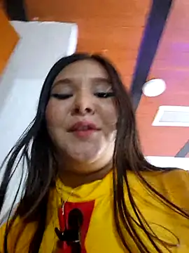 Wild lilhyy online show from 04-21-26, 01:42