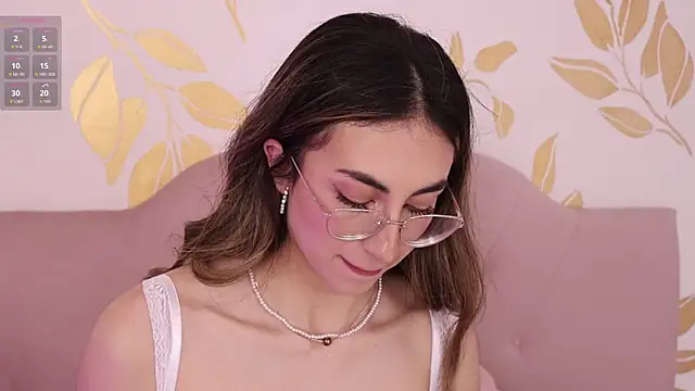 EmmaClark   online show from 03-06-26, 08:15