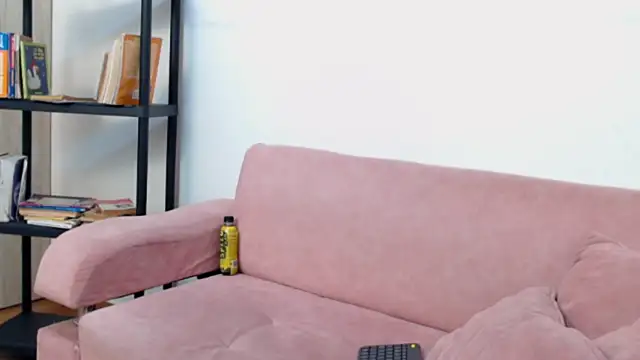 Kitty f00x online show from 03-18-26, 07:26