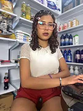 Rylia online show from 03-04-26, 02:14