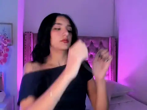 Aris Suarez online show from 05-22-26, 04:32