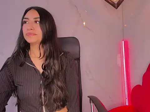 TiffanyDream8 online show from 02-20-26, 09:50