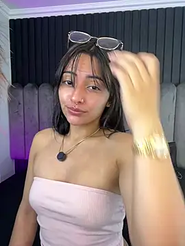 Snapshot of Nanda_vixen_ chatting on 03-21-26, 08:46 Nanda vixen online show from 03-21-26, 08:46