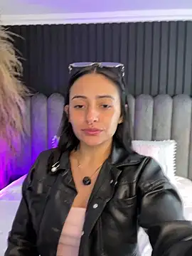 Nanda vixen  online show from 05-23-26, 07:02